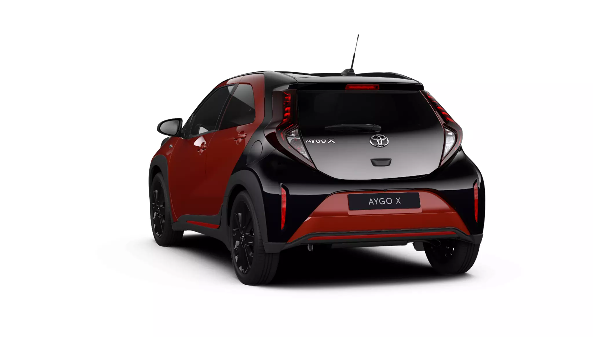 visión trasera del Toyota Aygo x Cross Play color gris 2025